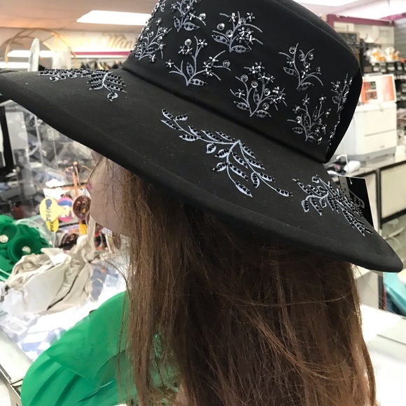 Wide brim Navy and grey small bead trim - Picture 4 of 5